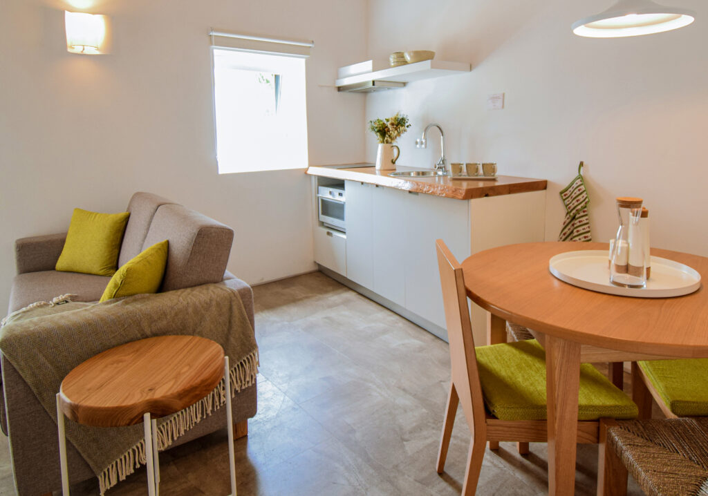 Alojamento - casa do posto médico